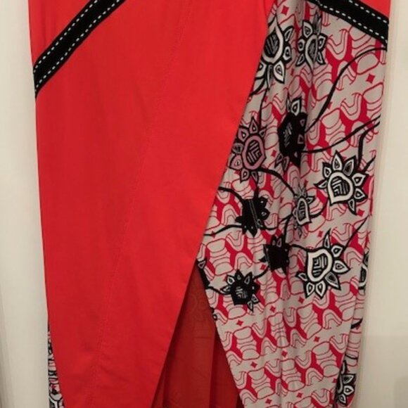 Ladies "Save the Queen" - Red Print Sleeveless Dress - Picture 4 of 6